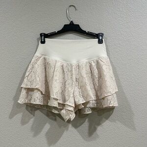 NWT Aerie real me lace flowy shorts - women’s medium